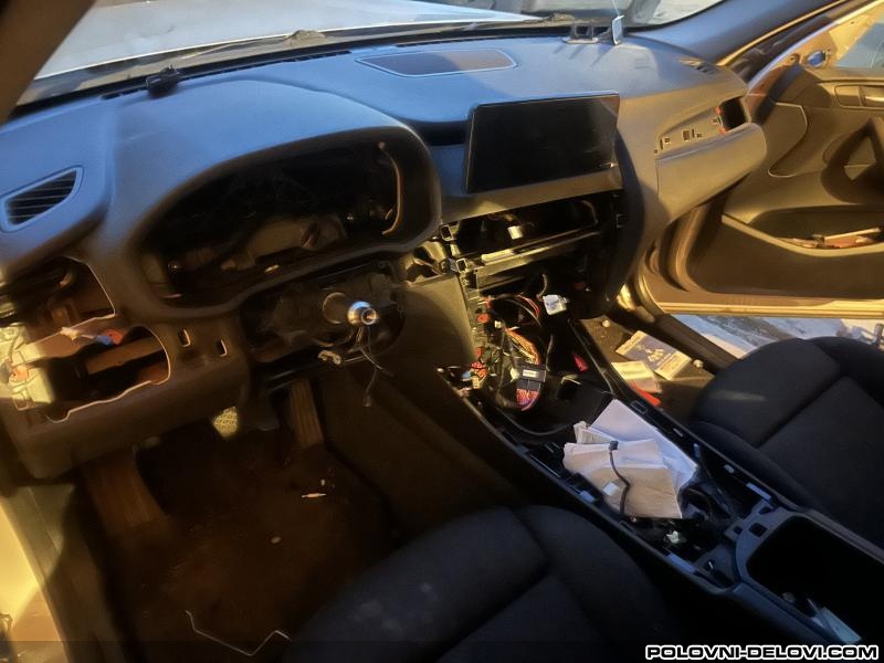 BMW  X3 F25 Enterijer