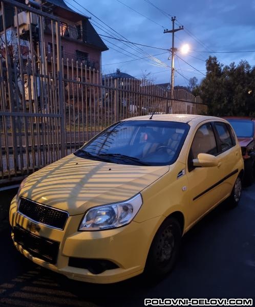 Chevrolet  Aveo 1.2 16V Stakla
