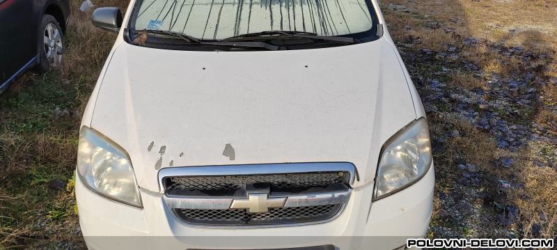 Chevrolet  Aveo 1.2b Kompletan Auto U Delovima