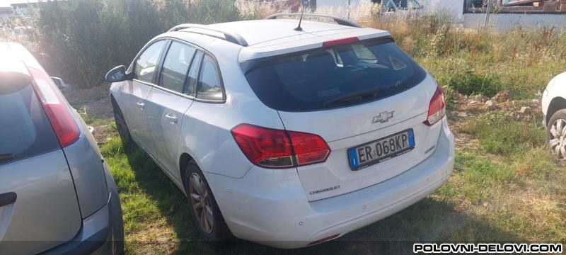 Chevrolet  Cruze 1.6 B Karavan Kompletan Auto U Delovima