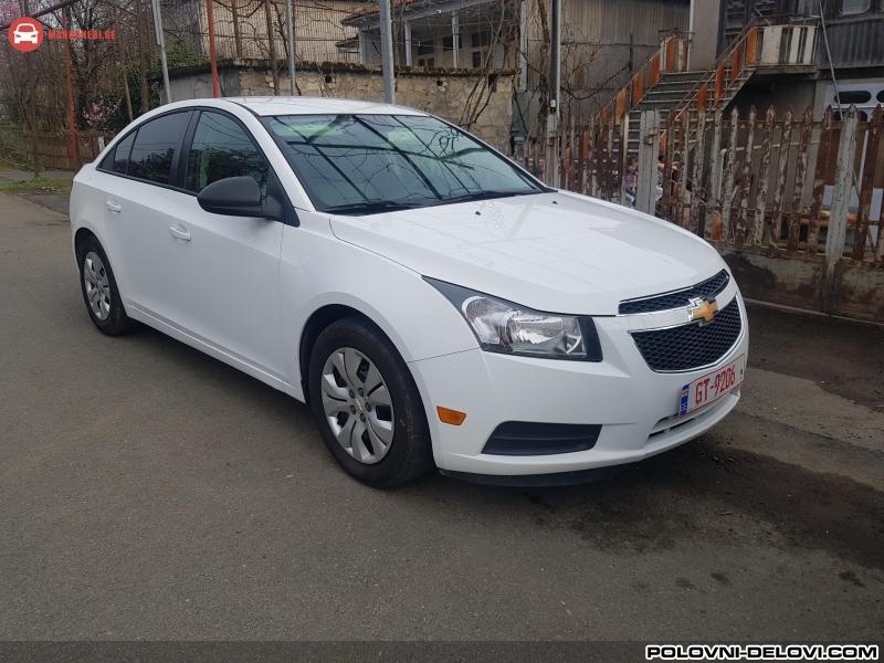 Chevrolet  Cruze  Kompletan Auto U Delovima