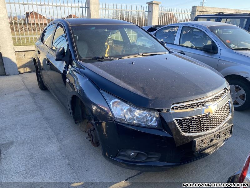 Chevrolet  Cruze  Kompletan Auto U Delovima