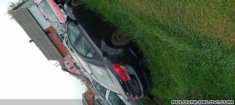 Chevrolet  Cruze  Kompletan Auto U Delovima