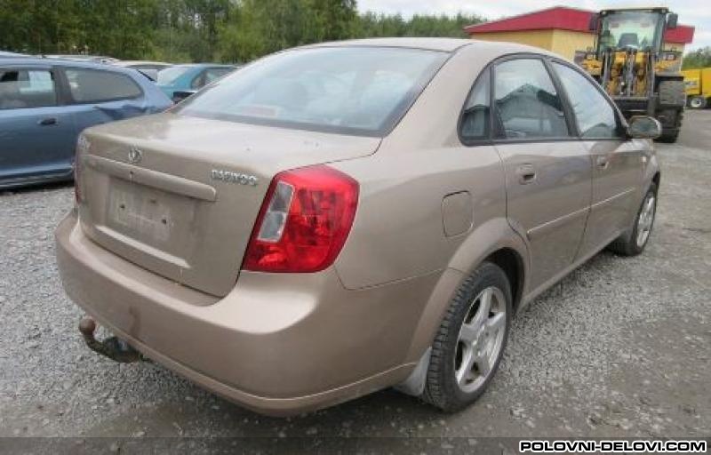 Chevrolet  Nubira  Karoserija