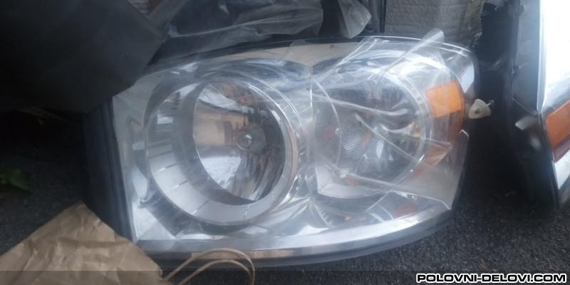 Chrysler  300C  Kompletan Auto U Delovima