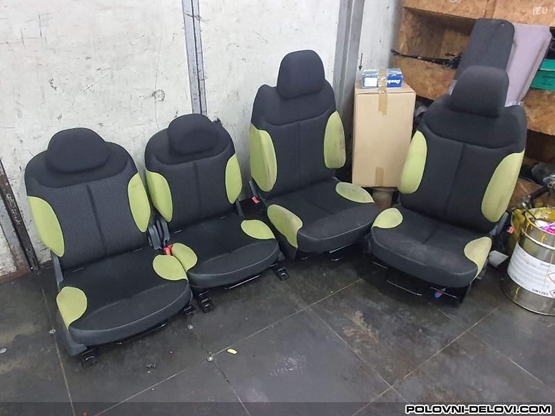 Citroen  C2  Enterijer