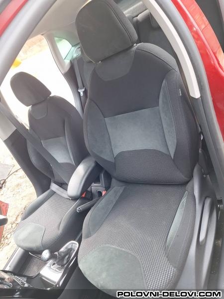 Citroen  C3 Ehdi Enterijer