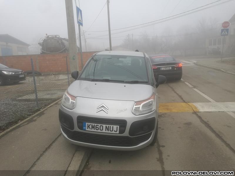Citroen  C3 Picasso Prednji Branik Karoserija