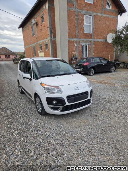 Citroen  C3 Picasso VTI Kompletan Auto U Delovima