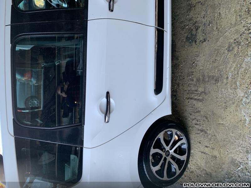 Citroen  C3 Picasso Zadnja Desna Vrata Karoserija
