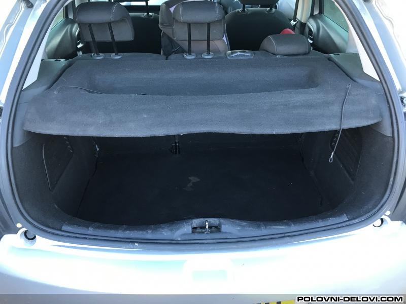 Citroen  C3 Polica Gepeka Enterijer