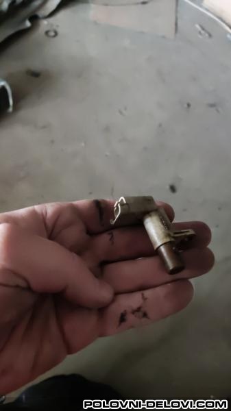 Citroen  C4 1.4 Benzin Motor I Delovi Motora