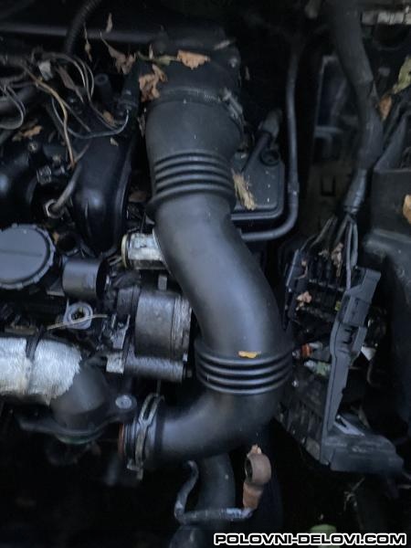 Citroen  C4 1.6 Hdi Pezo Citroen Motor I Delovi Motora