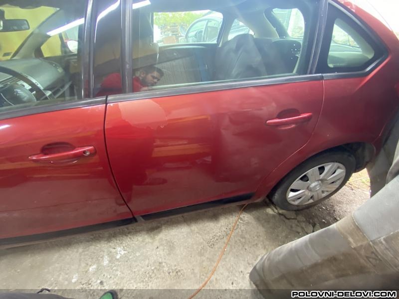 Citroen  C4 C4 5vrata Crvena Siv Karoserija