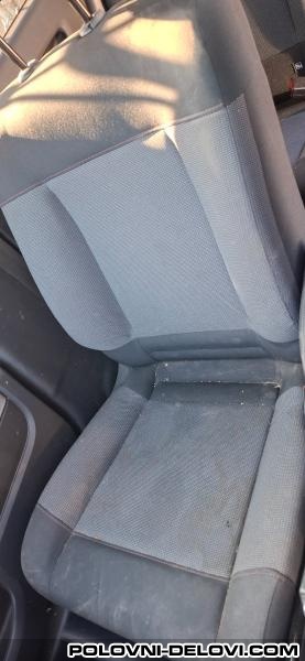 Citroen  C4 Cactus 1.2  Enterijer