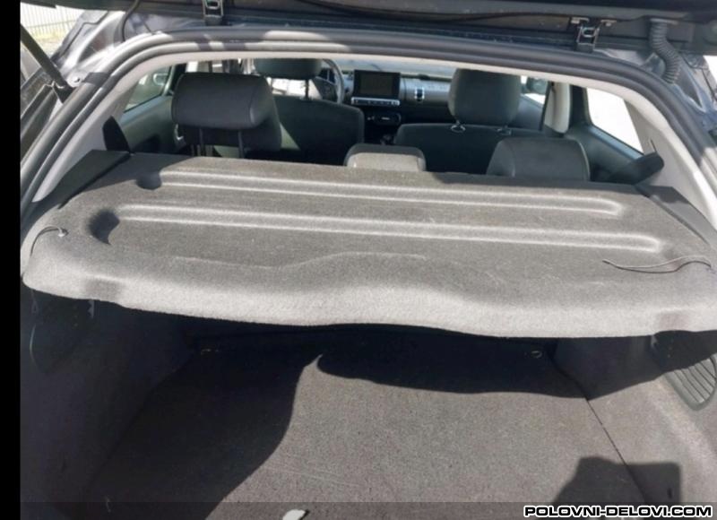 Citroen  C4 Cactus 1.6 Blu Enterijer