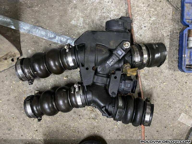 Citroen  C4 Dupla Klapna 1.6 Hdi Motor I Delovi Motora