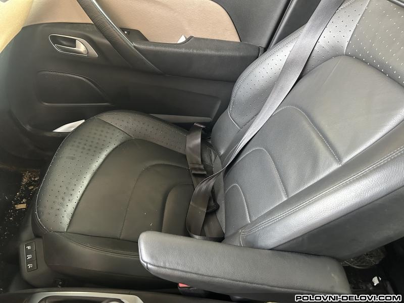 Citroen  C4 Grand Picasso Bluehdi Enterijer