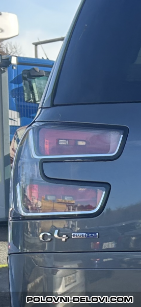 Citroen  C4 Grand Picasso Bluehdi Svetla I Signalizacija