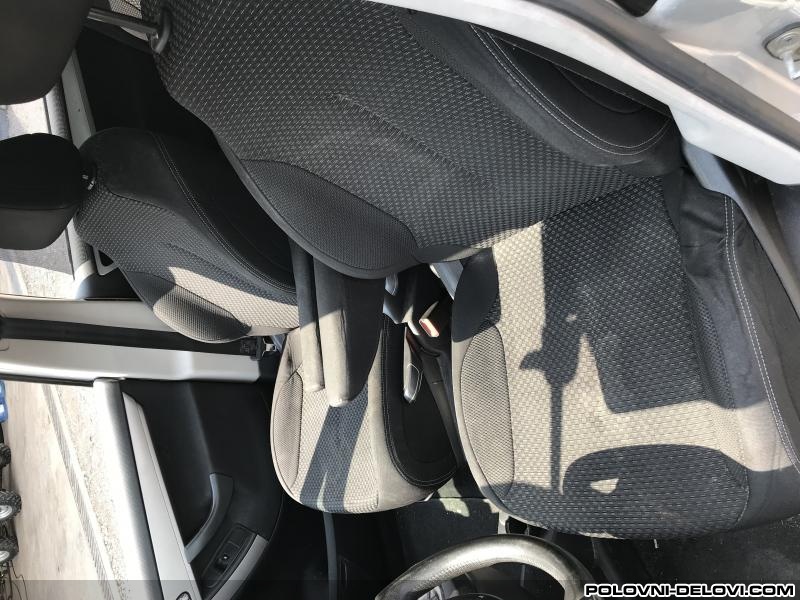 Citroen  C4 Grand Picasso Pojasevi Enterijer