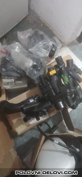 Citroen  C4 Hdi Kompletan Auto U Delovima