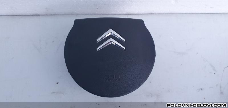 Citroen  C4 Picasso  Enterijer