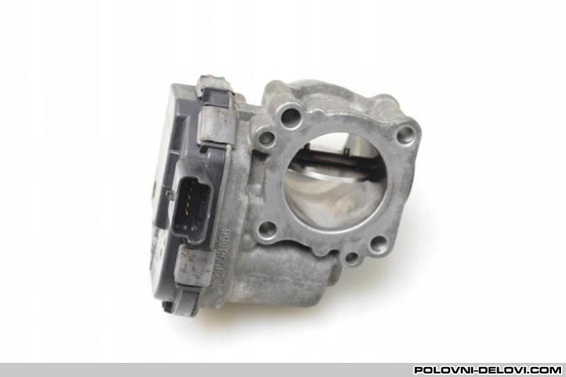 Citroen  C4 Picasso Klapna Gasa Motor I Delovi Motora