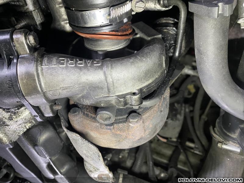 Citroen  C5 1.6 Hdi Pezo Ciroen  Motor I Delovi Motora