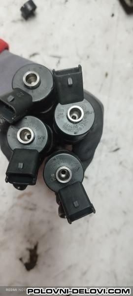 Citroen  C5 2.0 Hdi Motor I Delovi Motora