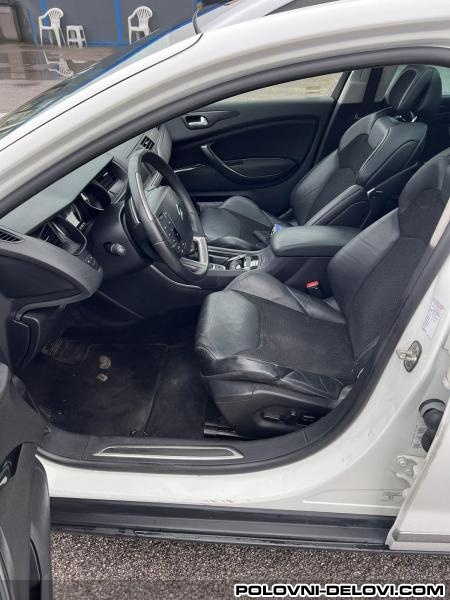 Citroen  C5  Enterijer