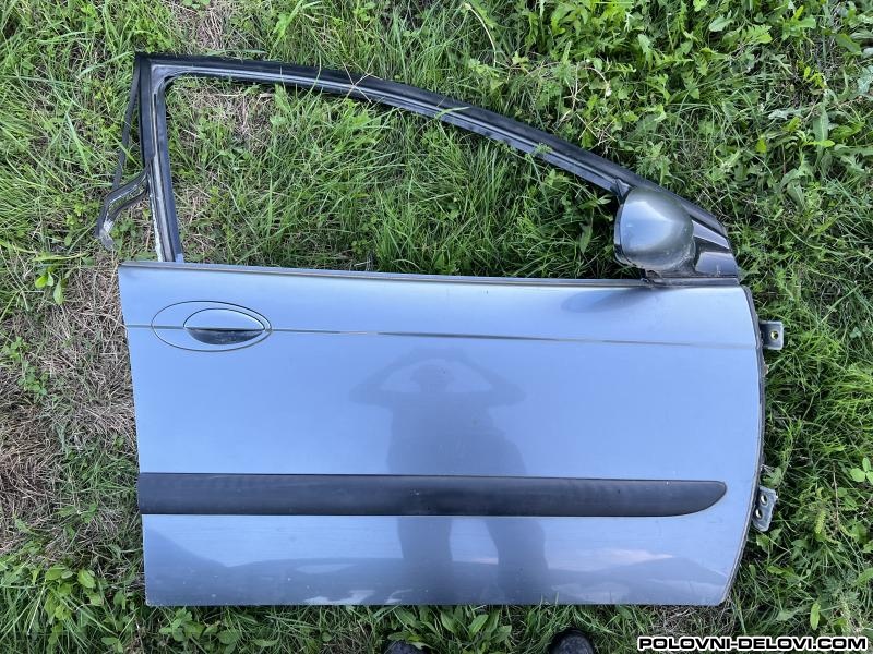 Citroen  C5 Vrata Prednja Desna Karoserija