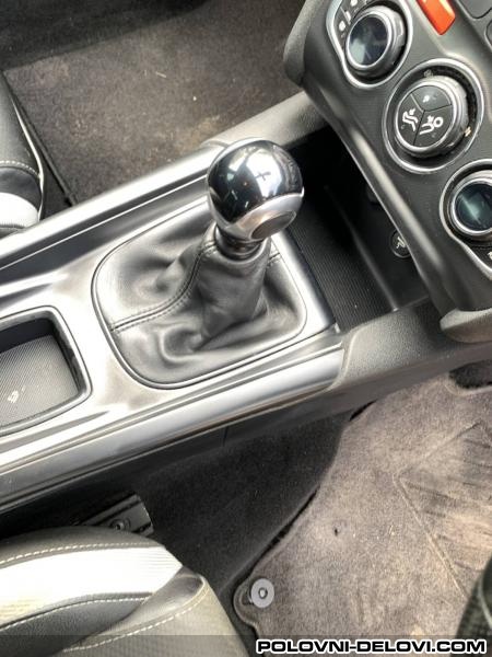 Citroen  DS4 Rucica Menjaca Enterijer