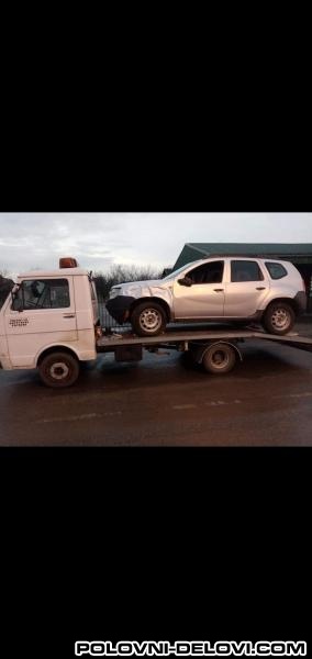 Dacia  Duster 1.6b Kompletan Auto U Delovima