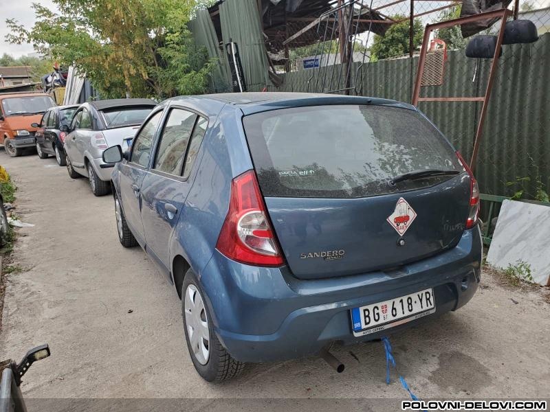 Dacia  Sandero  Karoserija