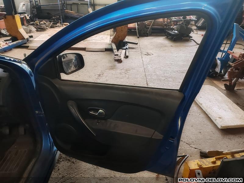 Dacia  Sandero Stepway  Karoserija