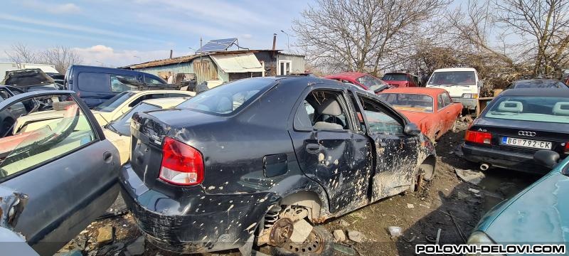 Daewoo  Kalos Polovni Delovi Kompletan Auto U Delovima