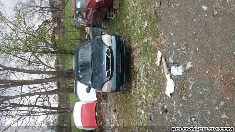 Daewoo  Nubira  Kompletan Auto U Delovima