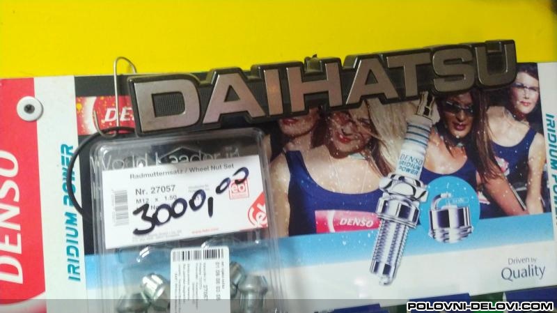 Daihatsu  Materia  Kompletan Auto U Delovima