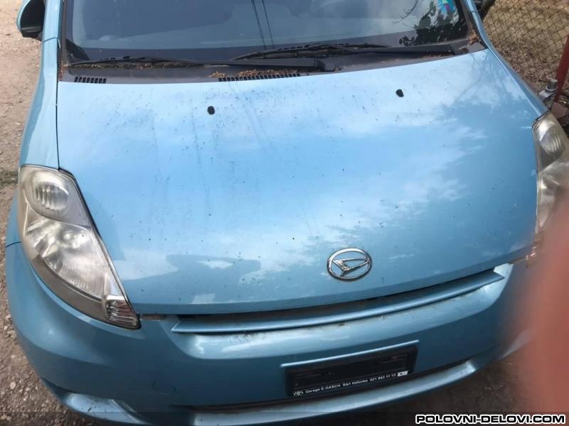 Daihatsu  Sirion 1.0 I 1.3 Kompletan Auto U Delovima