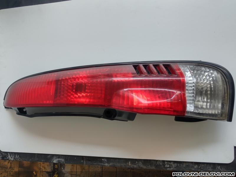 Daihatsu  Terios 1.3 Svetla I Signalizacija