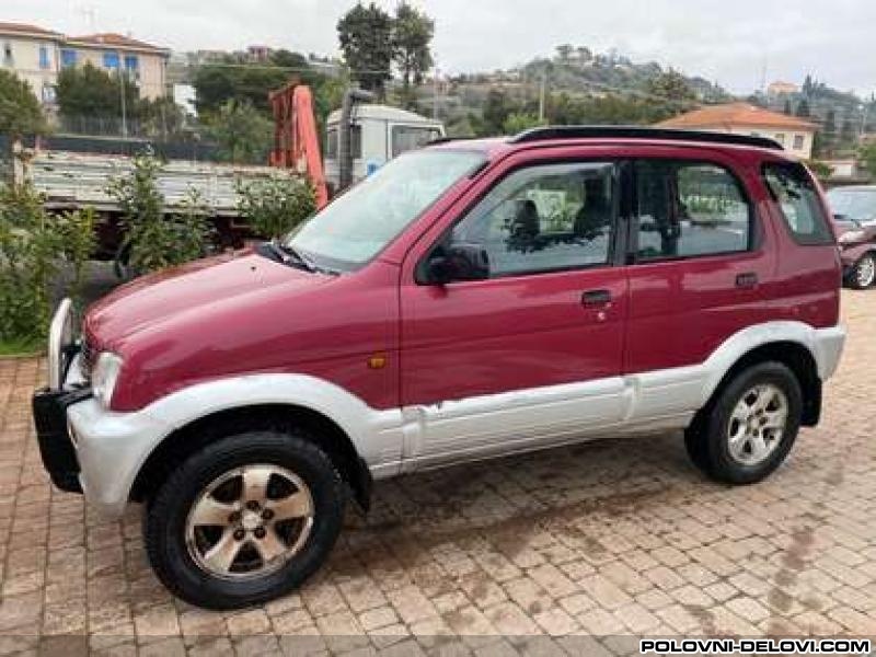 Daihatsu  Terios  Kompletan Auto U Delovima