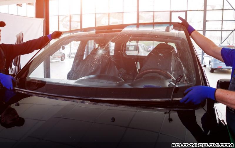 Dodge  Caliber Sofersajbna Stakla