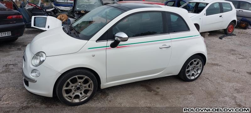 Fiat  500 1.3MDjT Kompletan Auto U Delovima