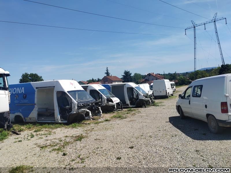 Fiat  Ducato 2.3 Jtd Kompletan Auto U Delovima