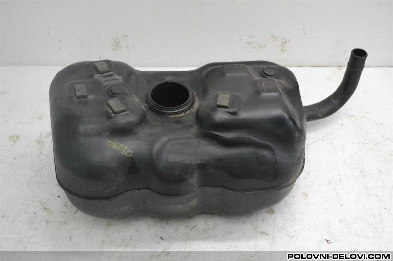 Fiat  Ducato Rezervoar Motor I Delovi Motora