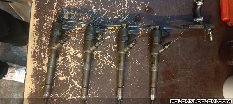 Fiat  Grande Punto 1.3 Multijet Motor I Delovi Motora