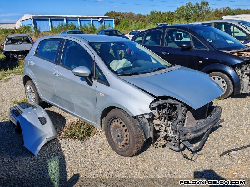 Fiat  Grande Punto 1.3mjet  Kompletan Auto U Delovima