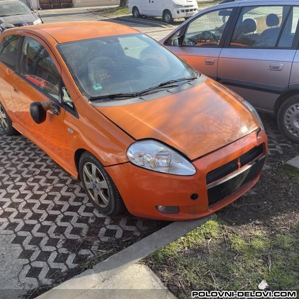 Fiat  Grande Punto 1.9 131 Ks Kompletan Auto U Delovima