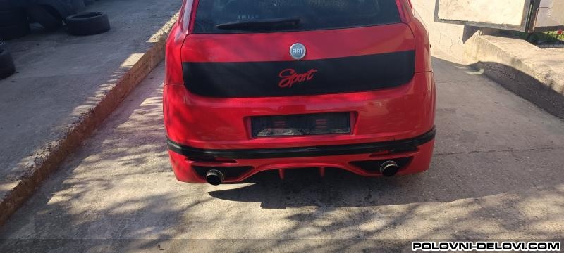 Fiat  Grande Punto 1.9 Jtd Kompletan Auto U Delovima