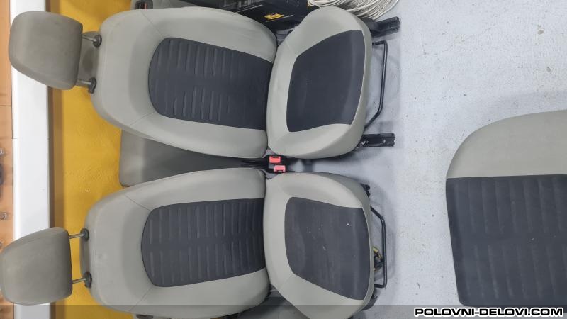 Fiat  Grande Punto  Enterijer